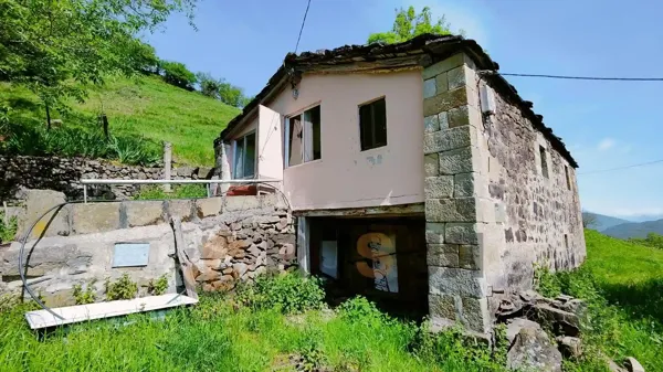 Finca rústica de 1,5 ha en venta en San pedro del romeral, Cantabria