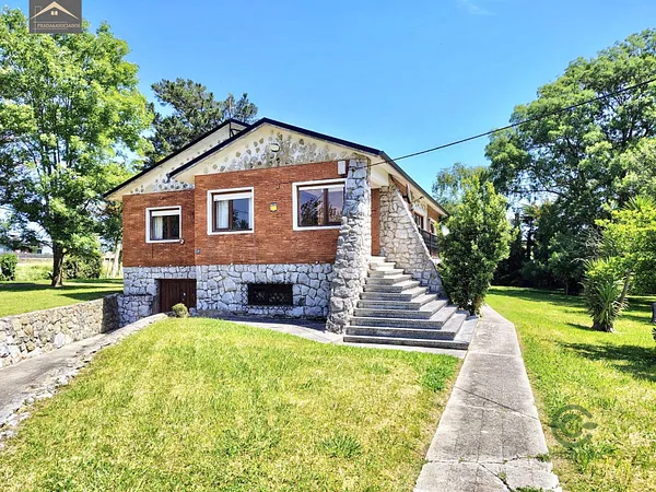 Casa de 0,43 ha en venta en Suances, Cantabria