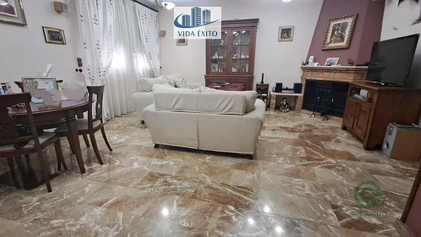 Casa de 0,024 ha en venta en Jaén, Jaen