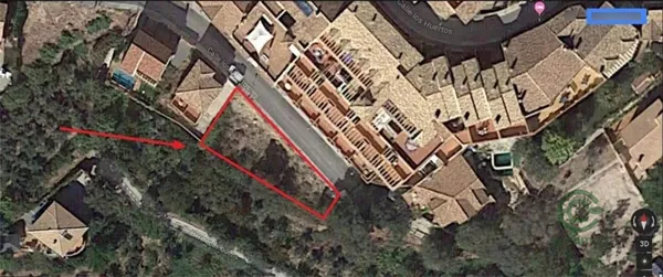 Terreno urbano de 0,0566 ha en venta en Güéjar Sierra, Granada