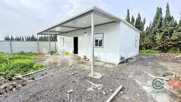 Casa de 0,0625 ha en venta en Dos Hermanas, Sevilla