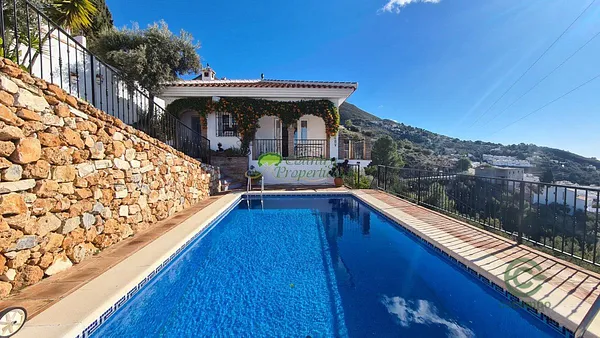 Finca rústica de 0,1 ha en venta en Competa, Malaga