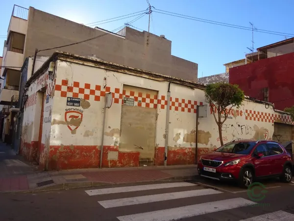 Casa de 0,0165 ha en venta en Vila-real, Castellon