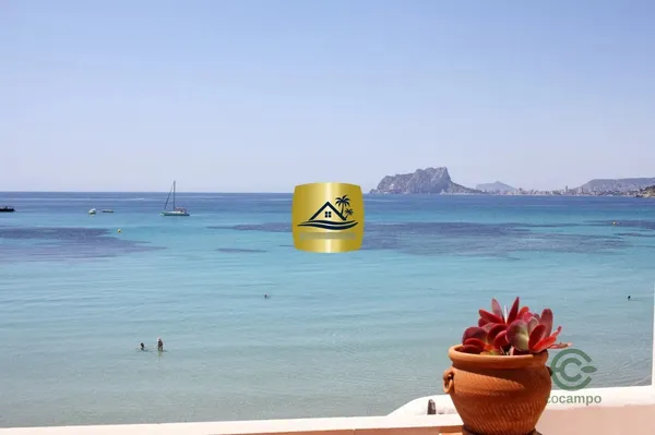 Casa de 0,049 ha en venta en Moraira, Alicante