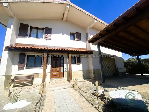 Casa de 0,0469 ha en venta en Oloriz, Navarra
