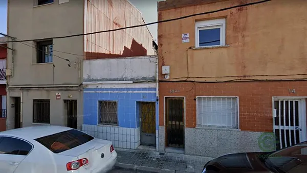 Casa de 0,0048 ha en venta en Sabadell, Barcelona