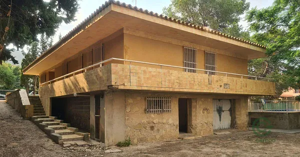 Casa de 0,13 ha en venta en Benidorm, Alicante