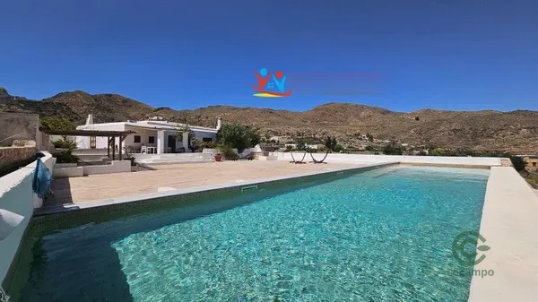 Finca de recreo de 0,4939 ha en venta en Nijar, Almeria