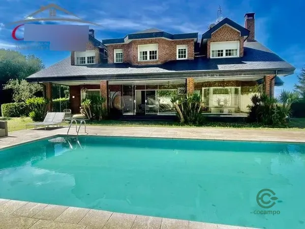 Casa de 0,31 ha en venta en Mungia, Vizcaya