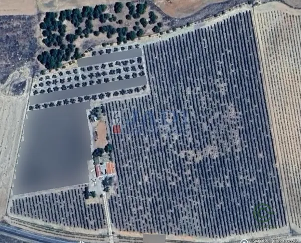 Finca agrícola de 5,7 ha en venta en Valdepeñas, Ciudad real