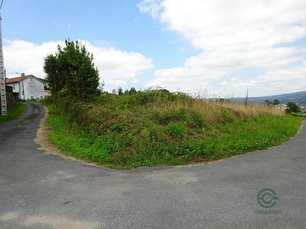 Terreno urbano de 0,184 ha en venta en Brión, La coruña