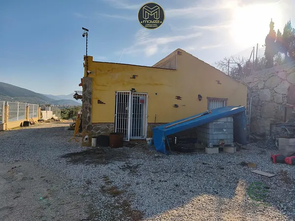 Casa de 0,18 ha en venta en Jaén, Jaen