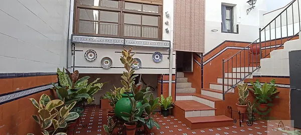 Spot image