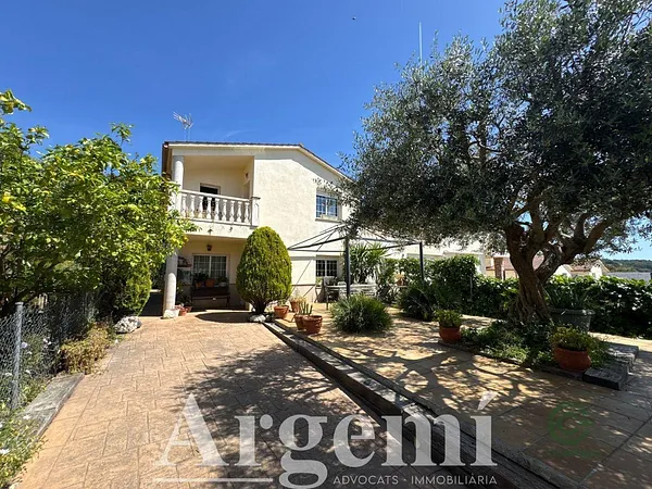 Casa de 0,0186 ha en venta en Caldes de montbui, Barcelona