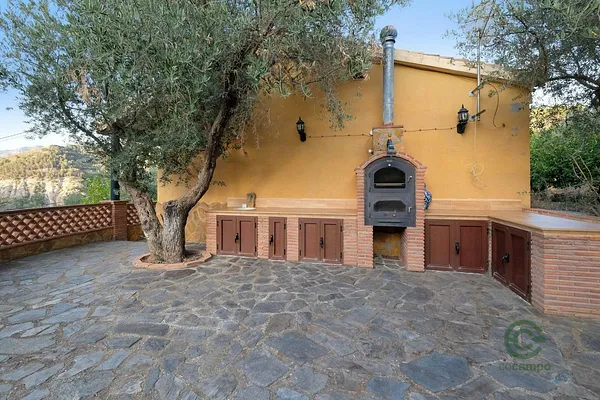 Finca rústica de 0,088 ha en venta en Villamena, Granada