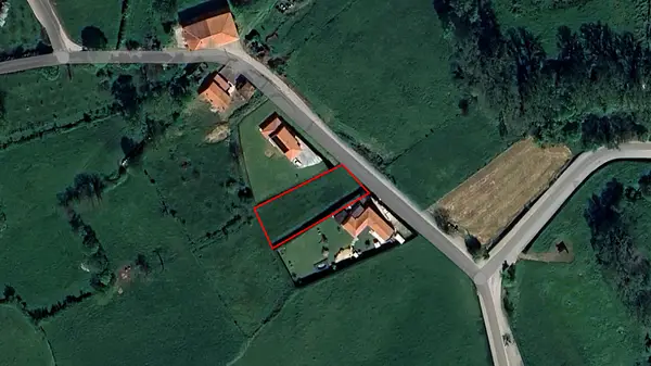 Terreno urbano de 0,12 ha en venta en Asturias
