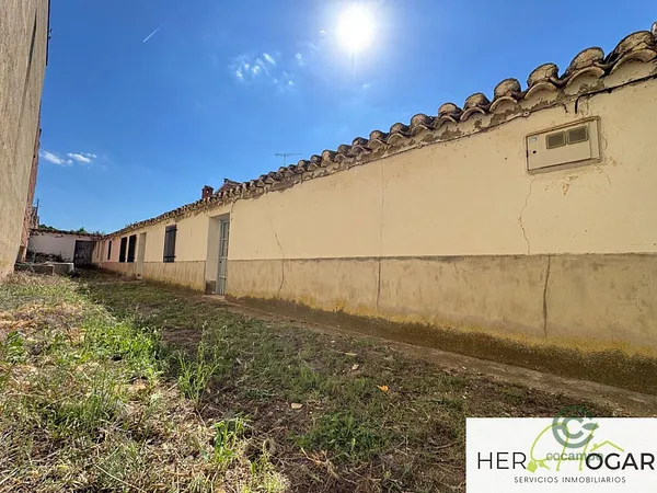 Casa de 0,0323 ha en venta en Galvez, Toledo