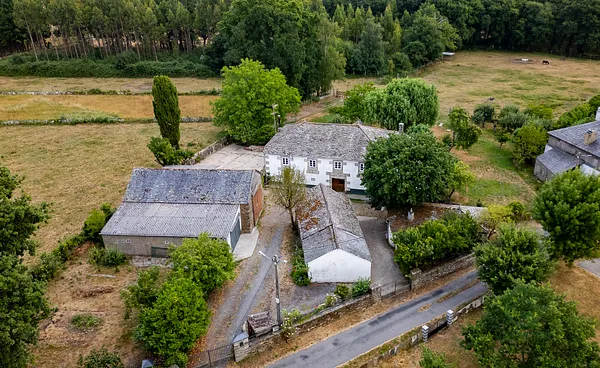 Finca rústica de 1 ha en venta en Begonte, Lugo