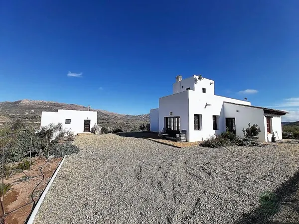 Finca rústica de 11 ha en venta en Lucainena de las torres, Almeria